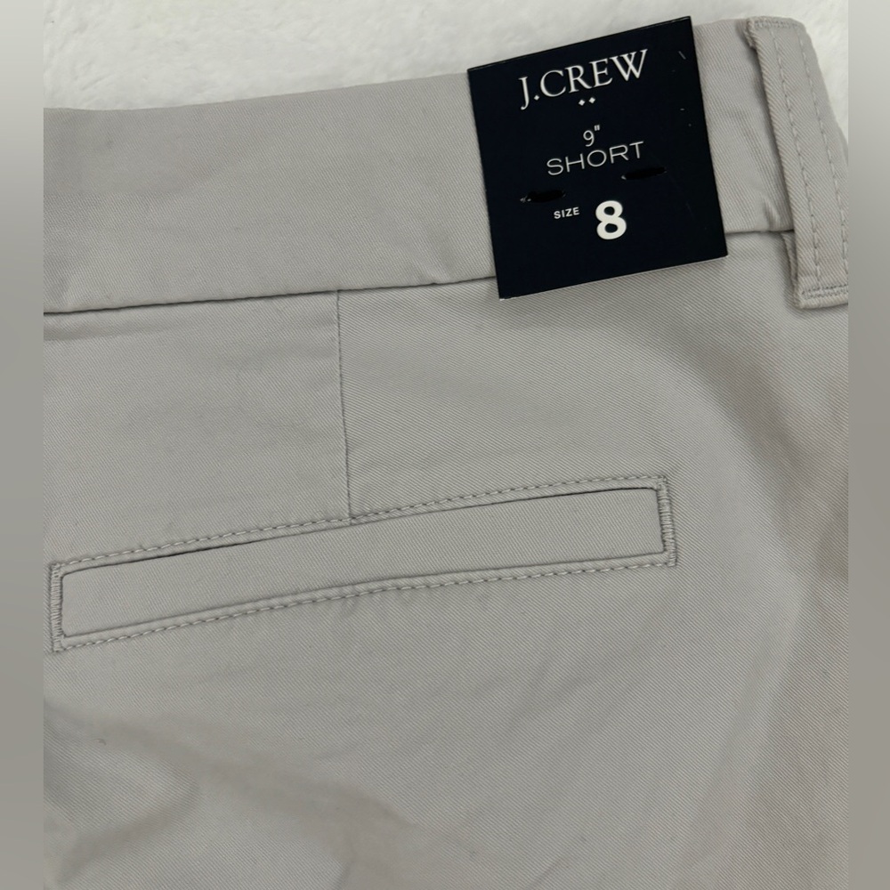 NWT J Crew 9" Frankie bermuda chino short, size: 8 - Picture 7 of 9